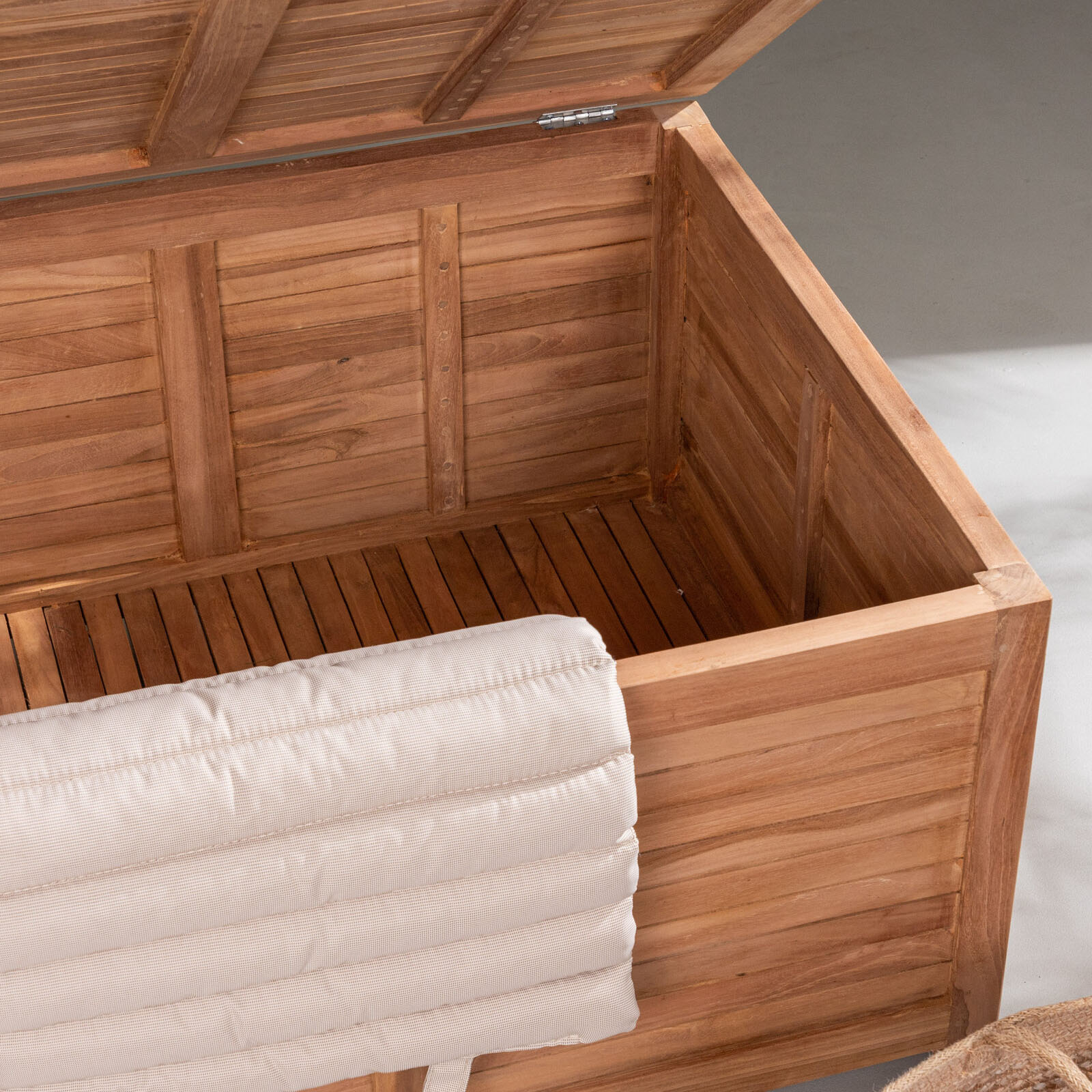 Dynlåda Venture Home Trento 70x130x46cm