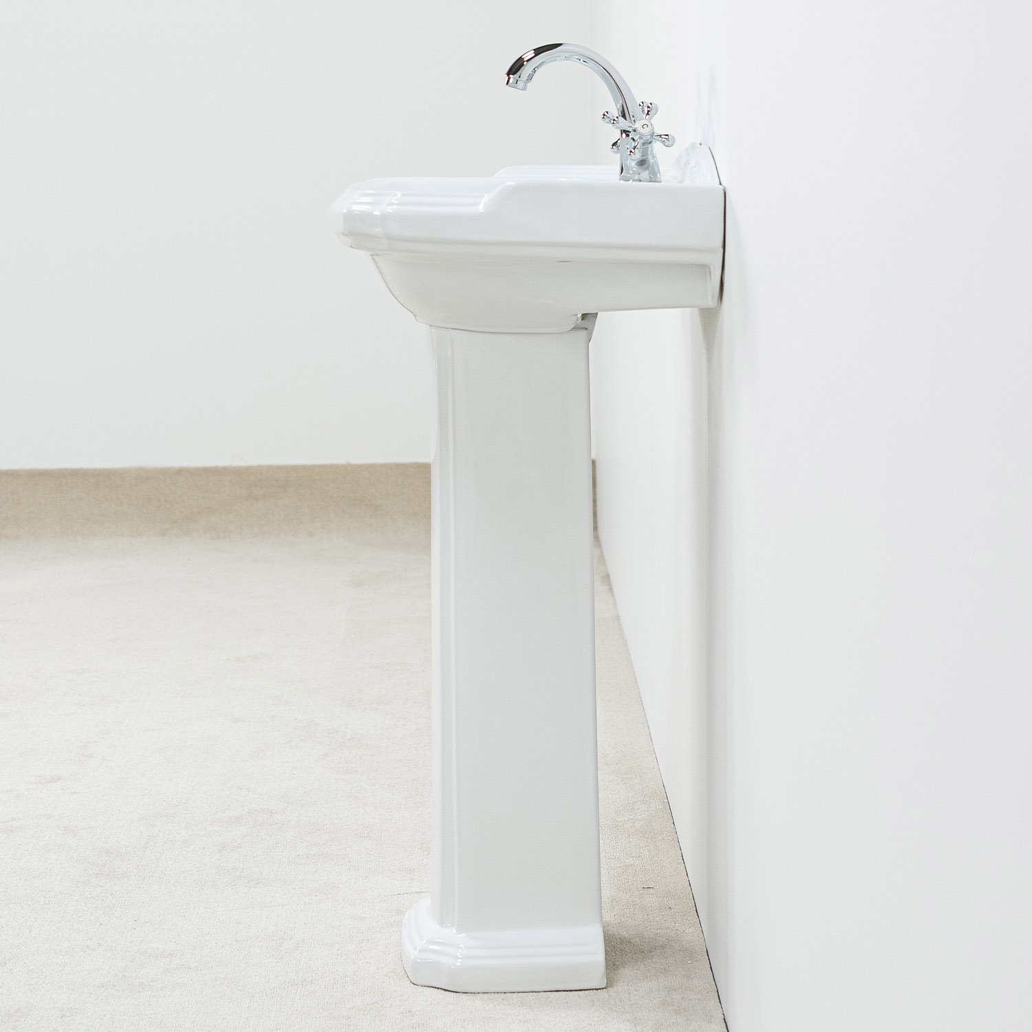 Tvättställ Vesani Greenwich med Piedestal