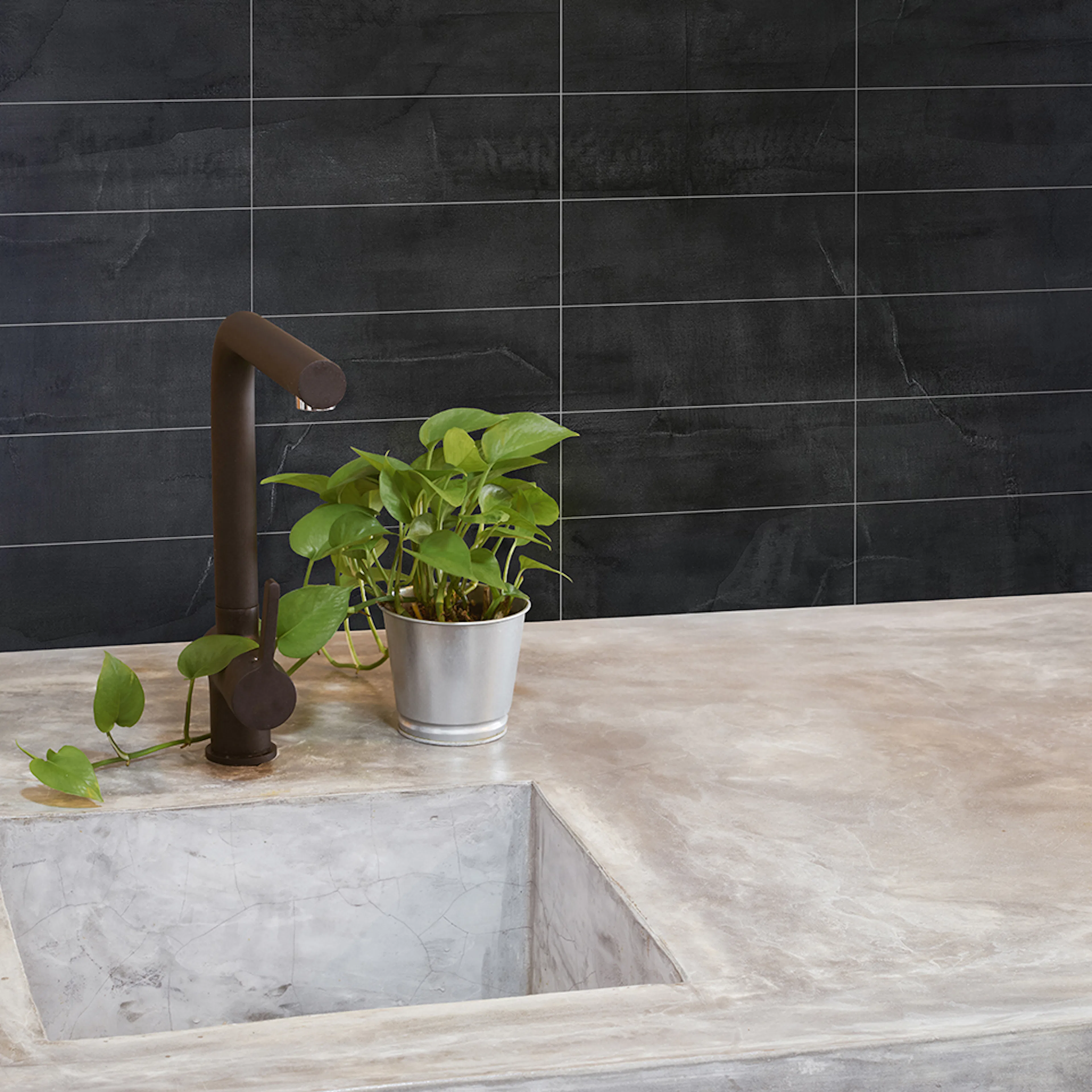 Väggskiva BerryAlloc Kitchen Wall Svart Kalk 10x30 cm