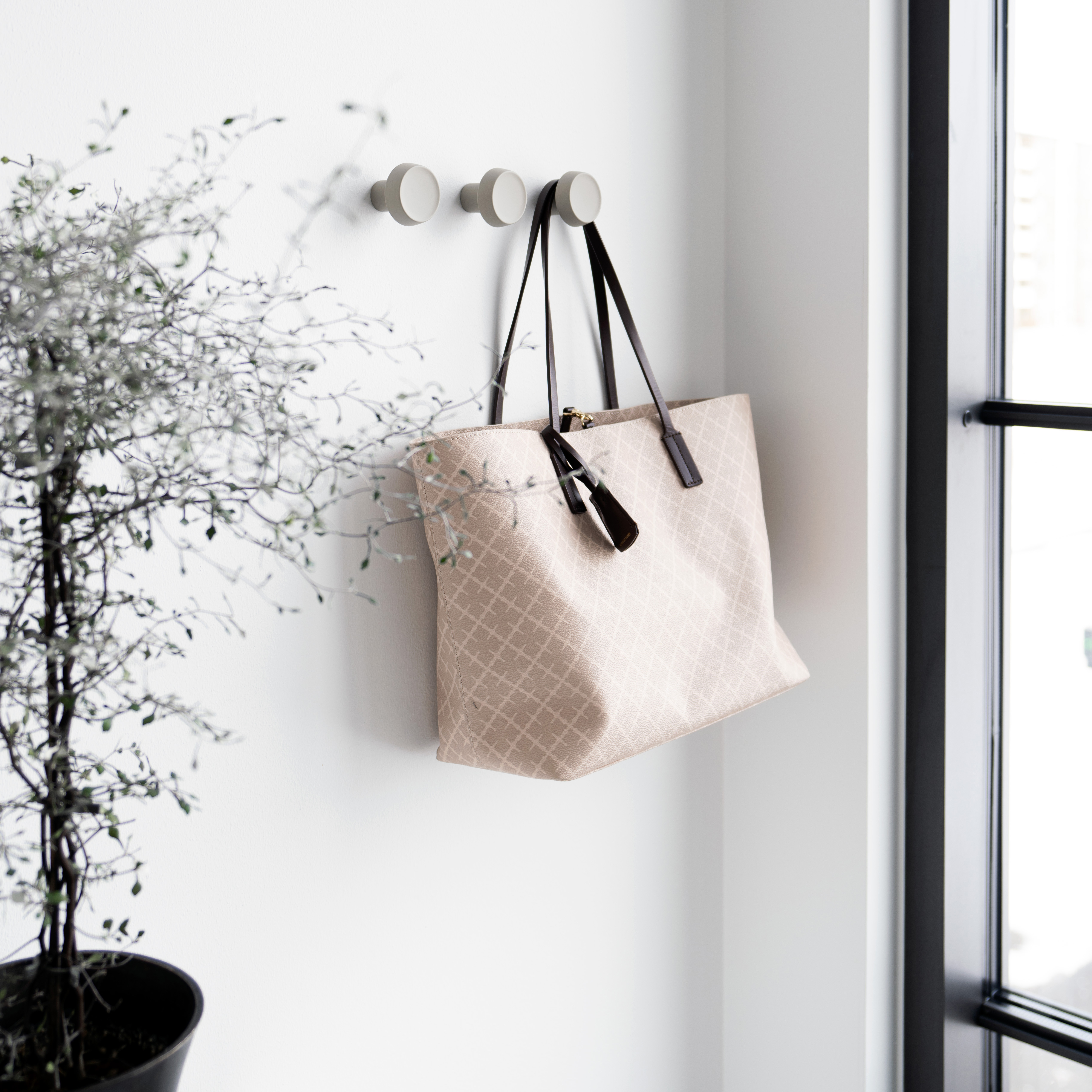 Krok Beslag Design Caligola