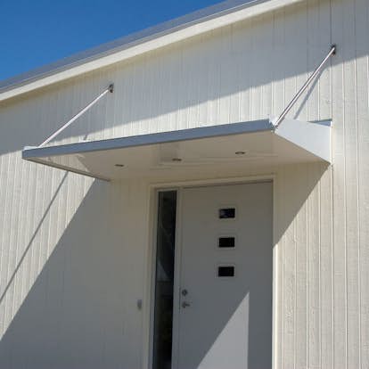 Skärmtak plåt Skärmtak plåt