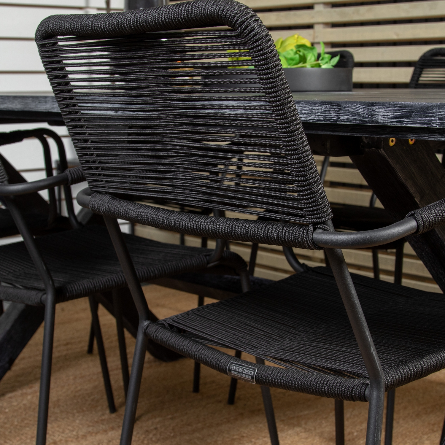 Matgrupp Venture Home Rossi 200 med 6 Leon Karmstolar