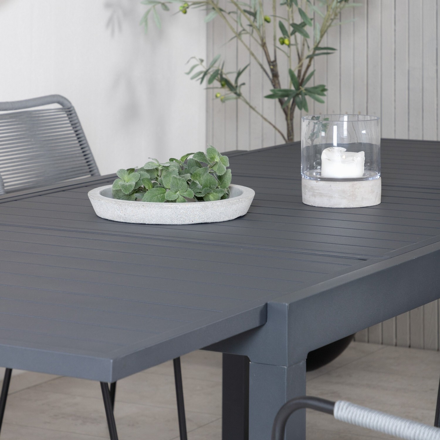 Matgrupp Venture Home Marbella med 6 Levi Stolar