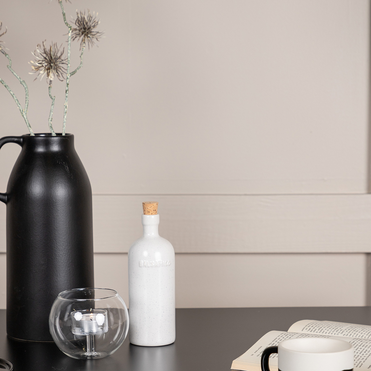 Matgrupp Venture Home Tempe med 2 Modesto Stolar