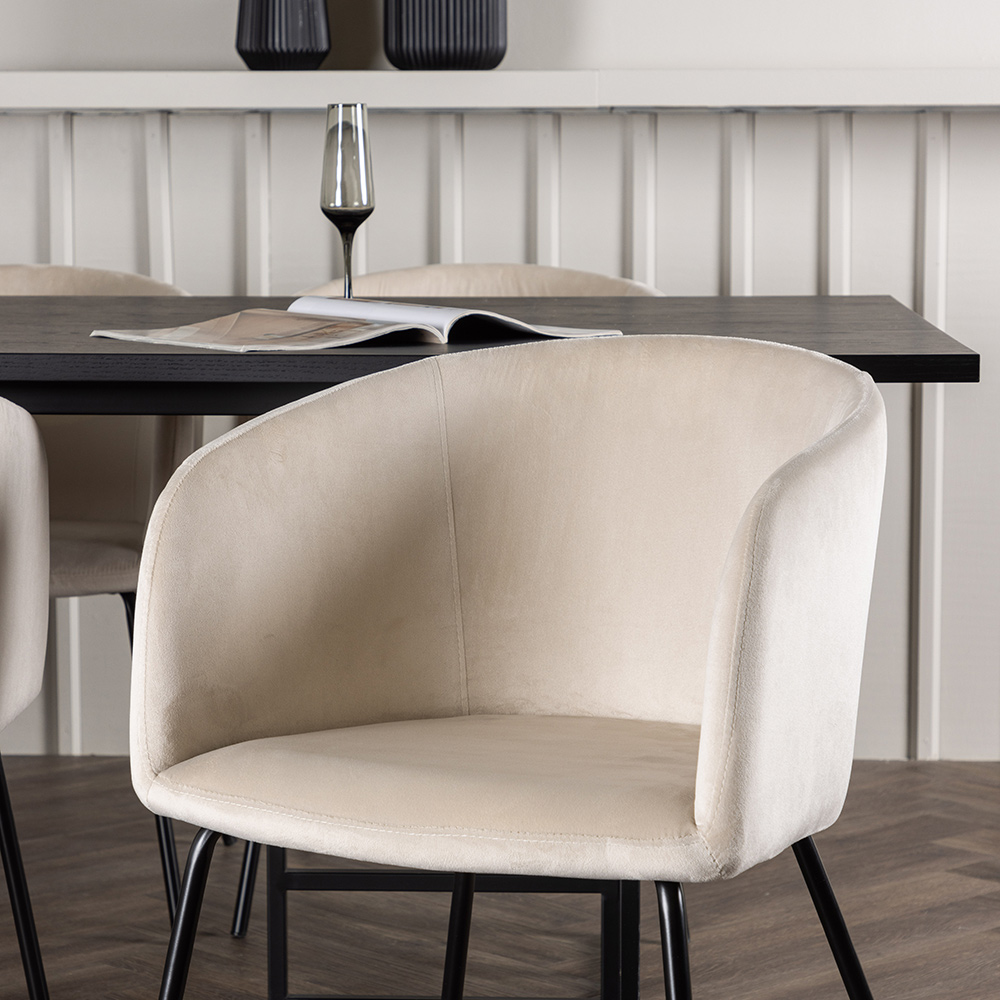 Matgrupp Venture Home Ystad med 6 st Berit stolar