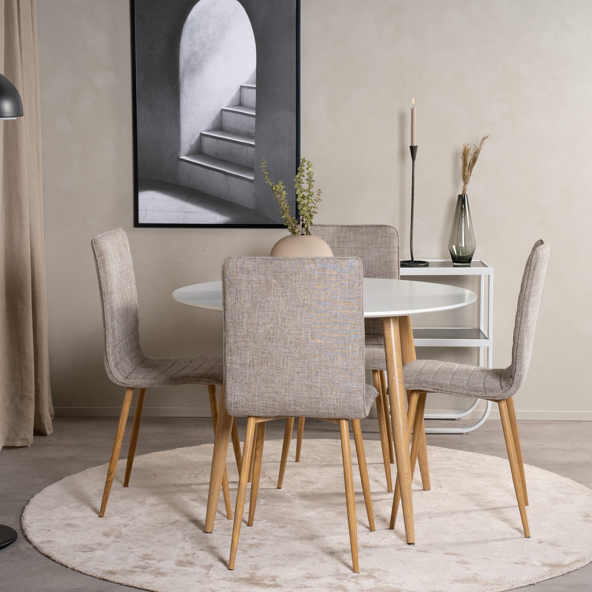 Matgrupp Venture Home Plaza med 4st Windu Stolar