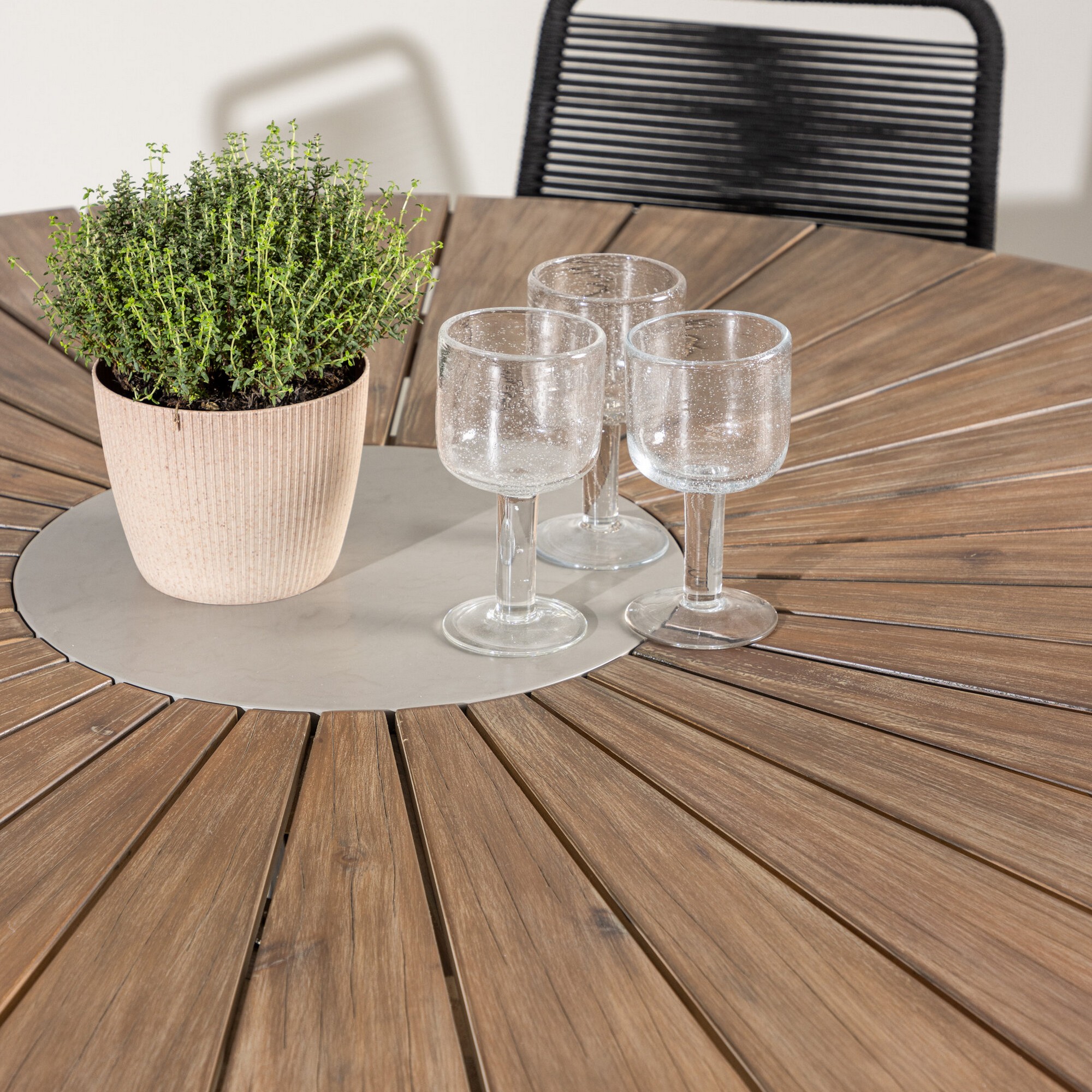 Trädgårdsgrupp Venture Home Rosario med 6 Lindos Stolar