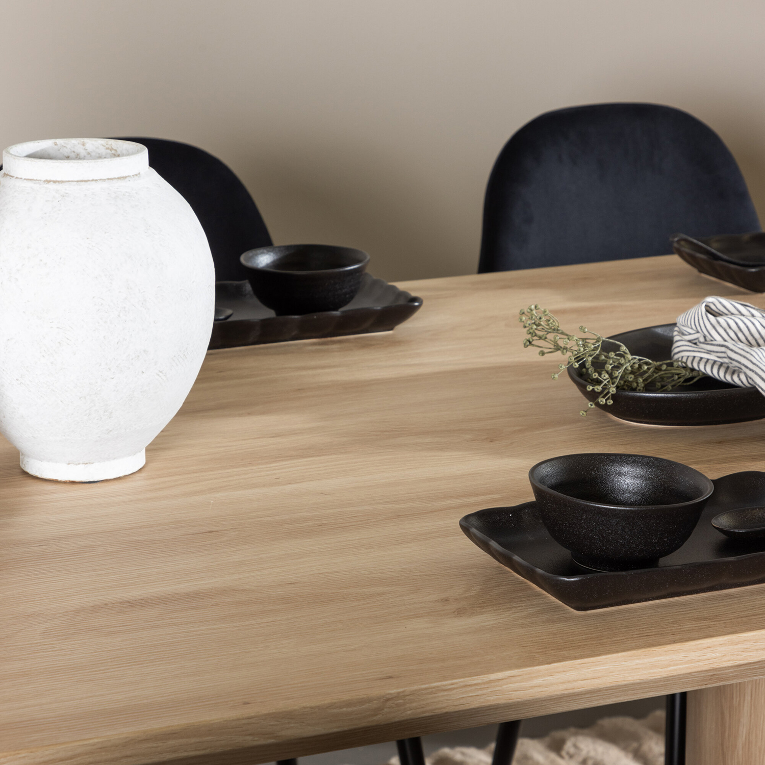 Matgrupp Venture Home Olivia 210 med 6 st Polar Stolar Sammet