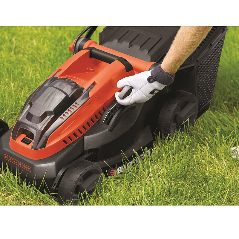 Gräsklippare Black+Decker CLM3820L1