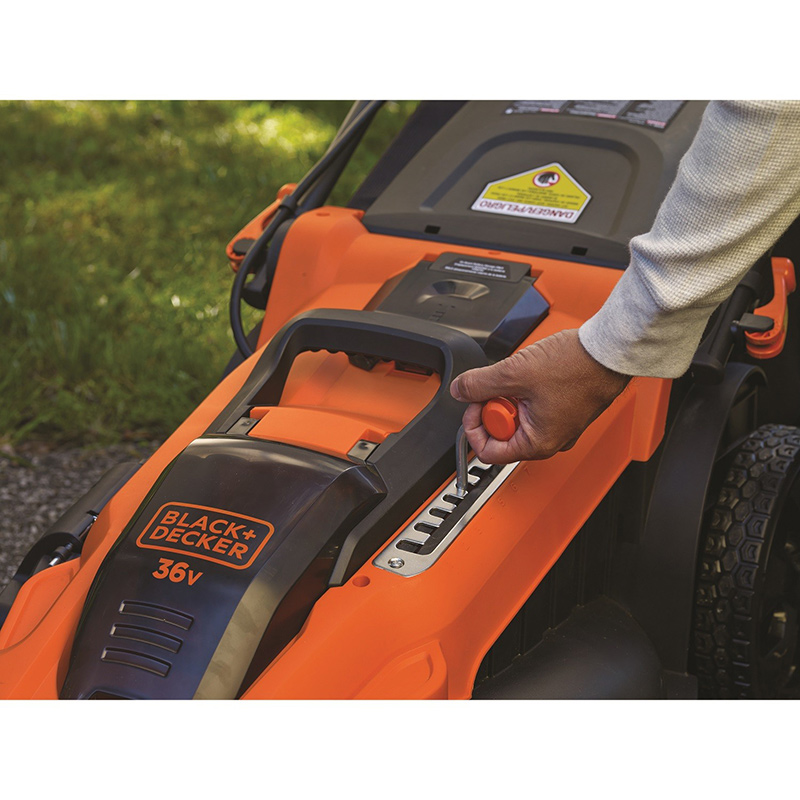 Gräsklippare Black+Decker CLMA4820L2