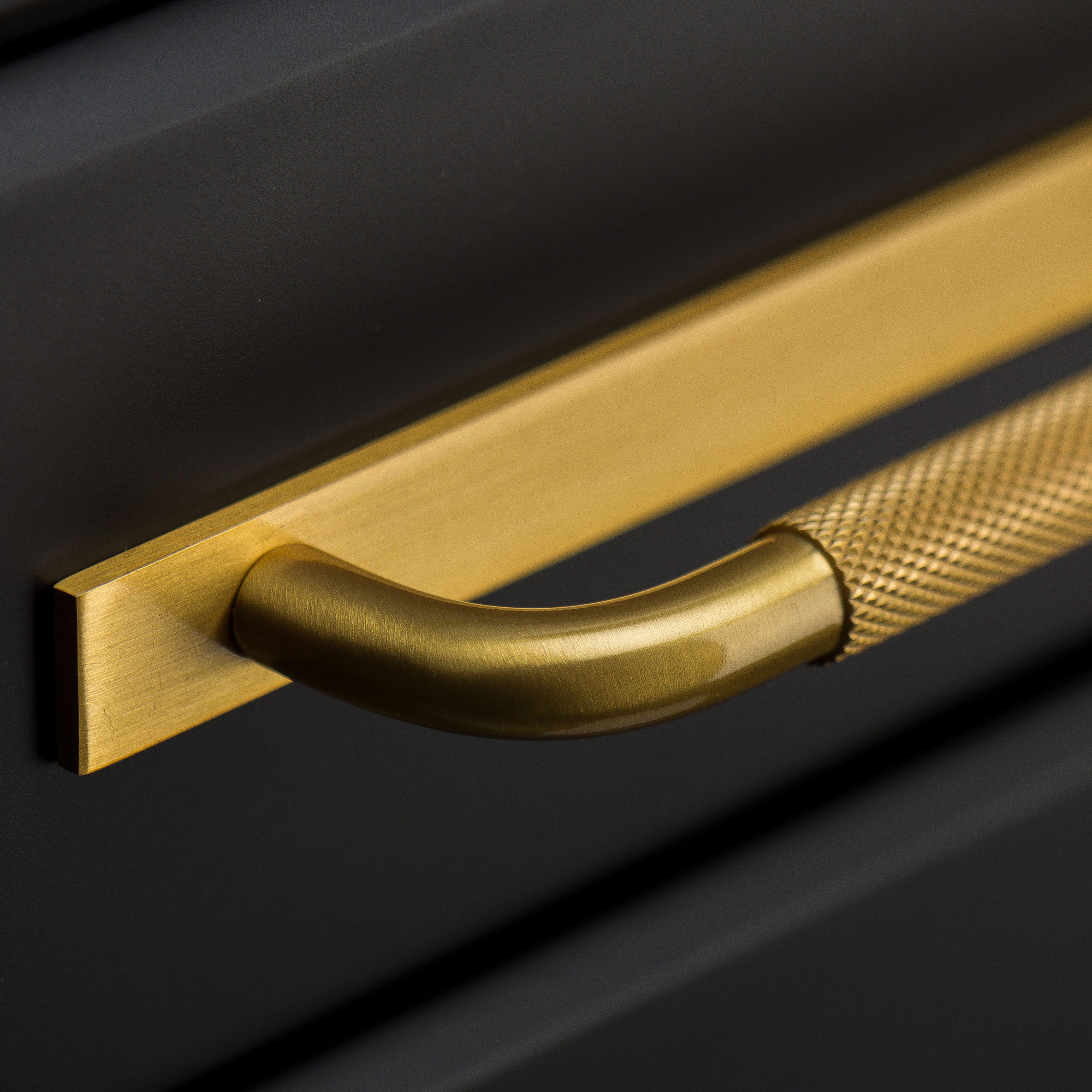 Handtag Beslag Design Helix med Bricka