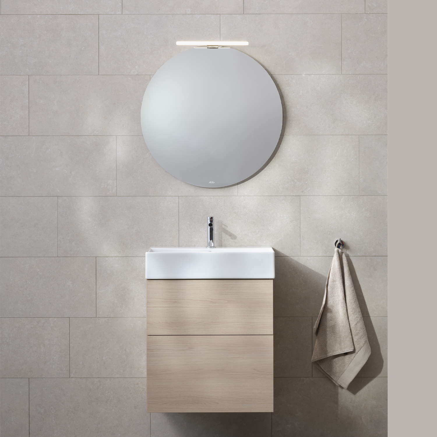 Möbelpaket Miller Badrum New York med Edge Tvättställ och Spegelskåp