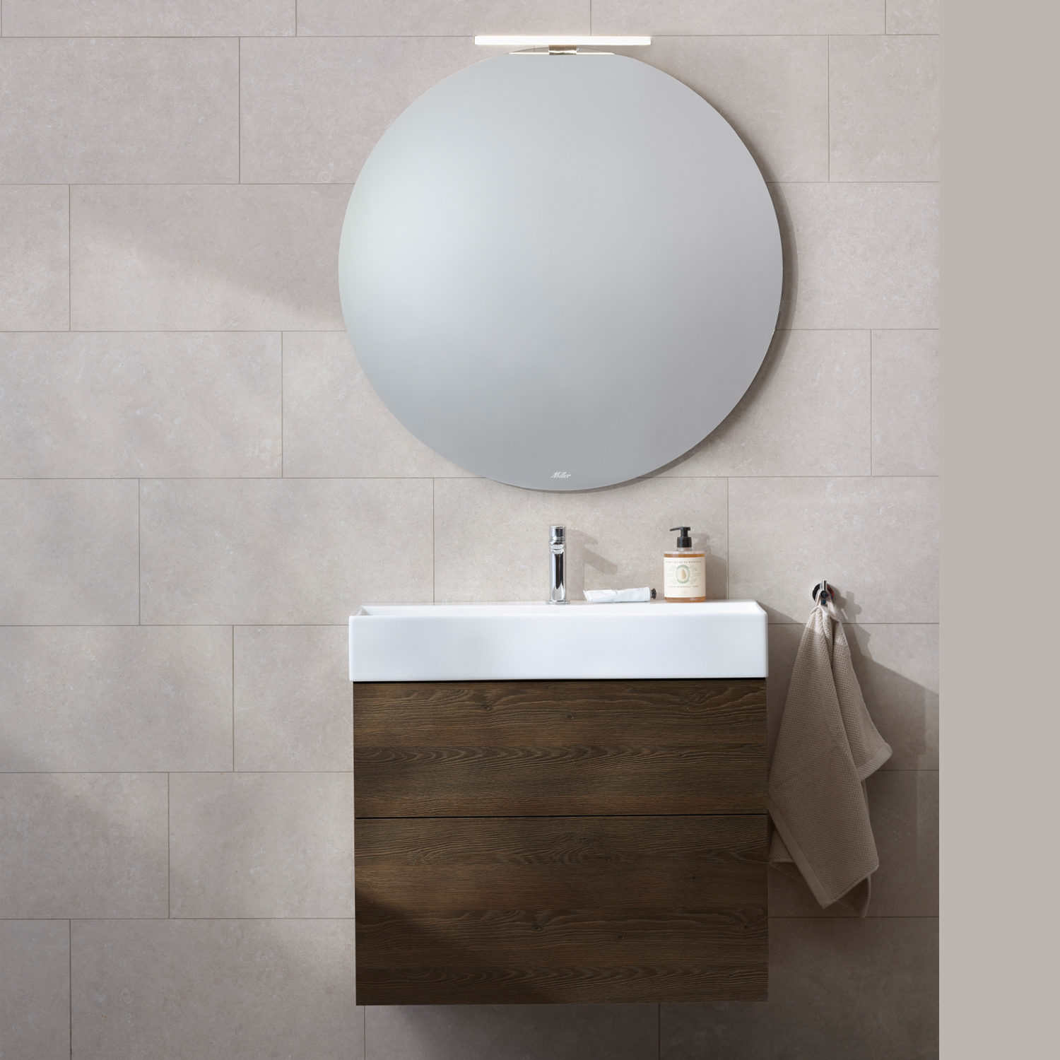 Möbelpaket Miller Badrum New York med Edge Tvättställ och Spegel