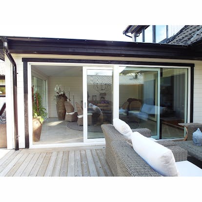 Beslag för skjutdörr Beslag för skjutdörr