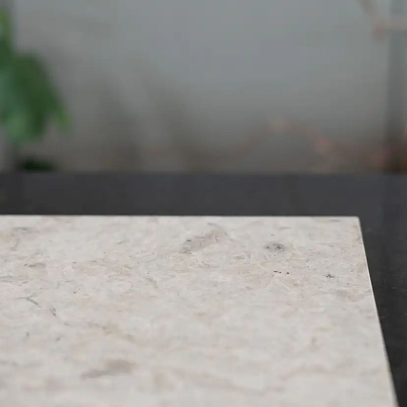 Kalksten Italian Marble Lindholmen 400 mm Fallande Längd Slipad