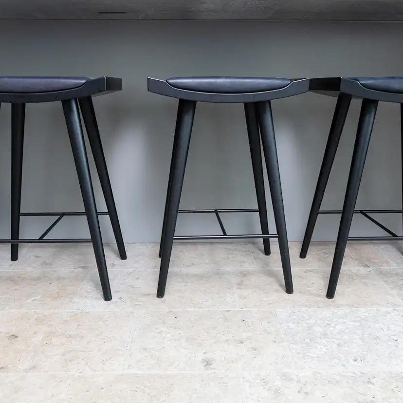 Kalksten Italian Marble Lindholmen 300 mm Fallande Längd Slipad