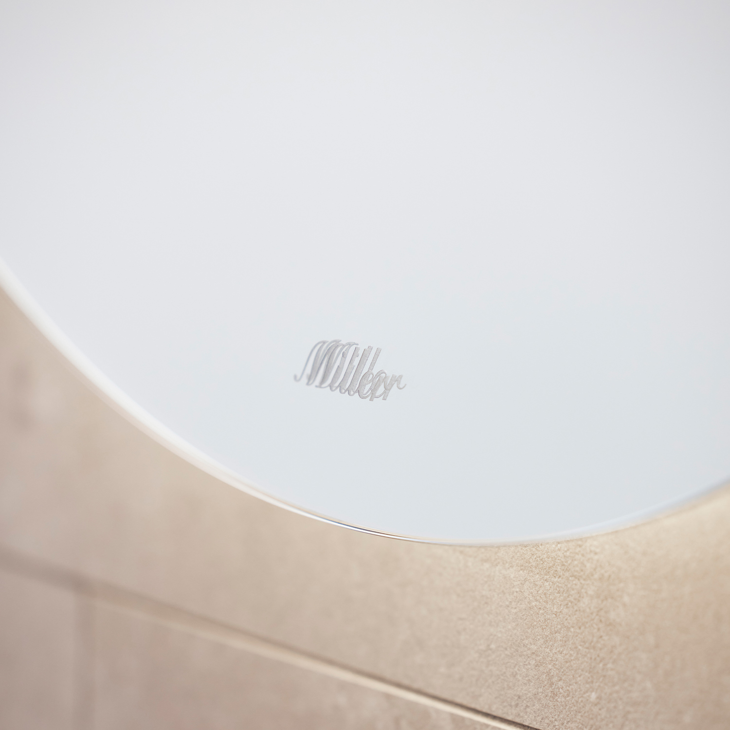 Badrumsspegel Miller Badrum Ambient DIM Rund