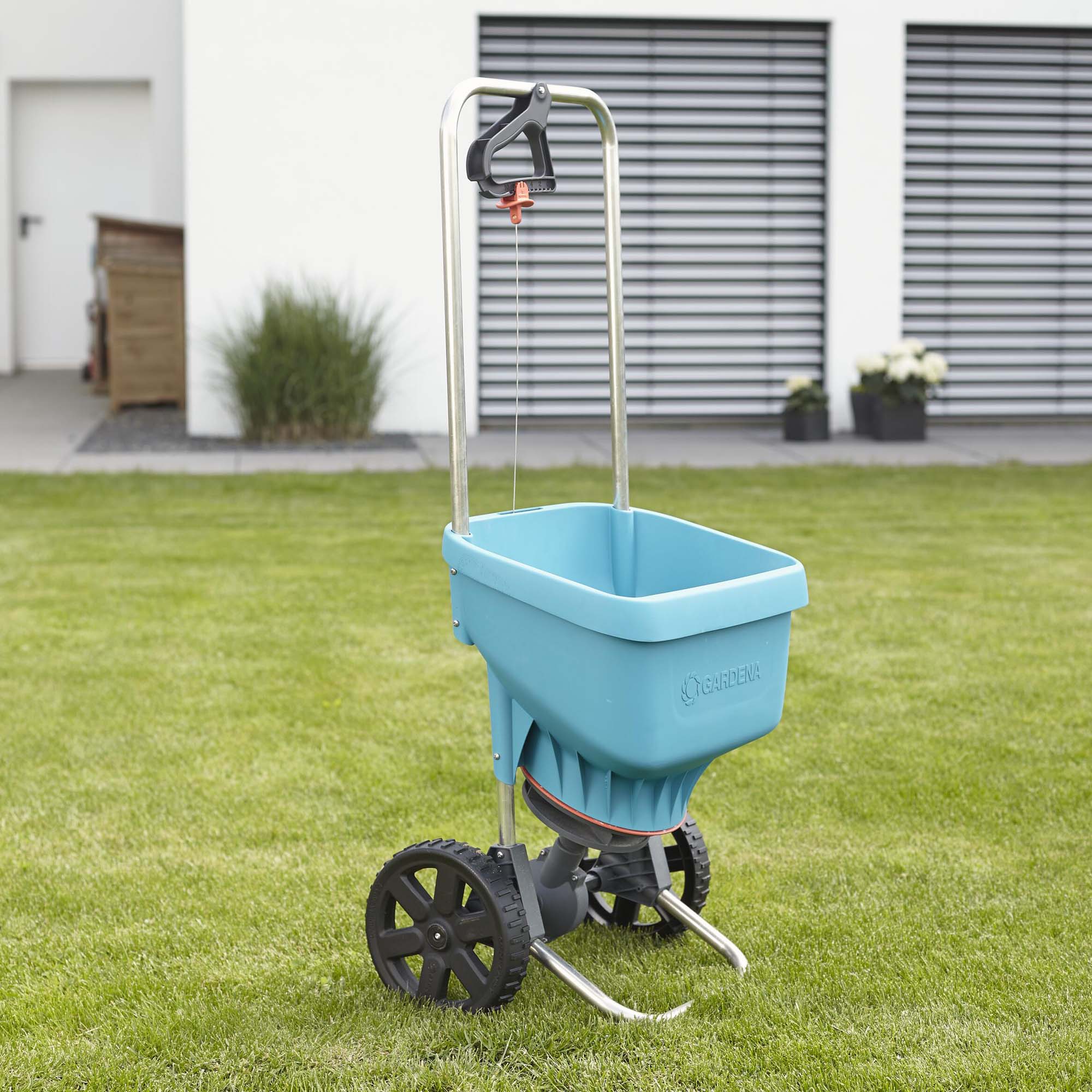 Gräsmattepaket Algomin Dressjord & Gräsfrö Med Dressraka & Spridare