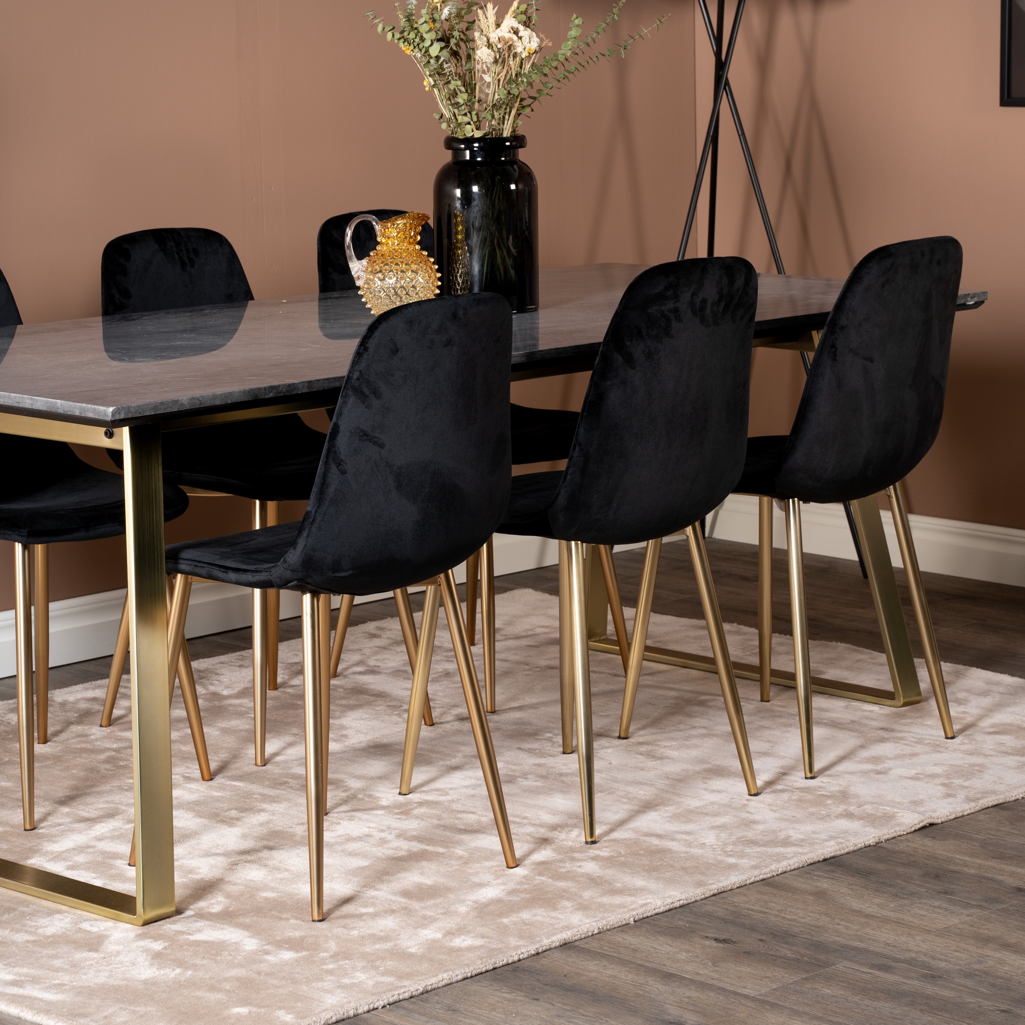 Matgrupp Venture Home Estelle 200 med 6 Pobbie Stolar Sammet