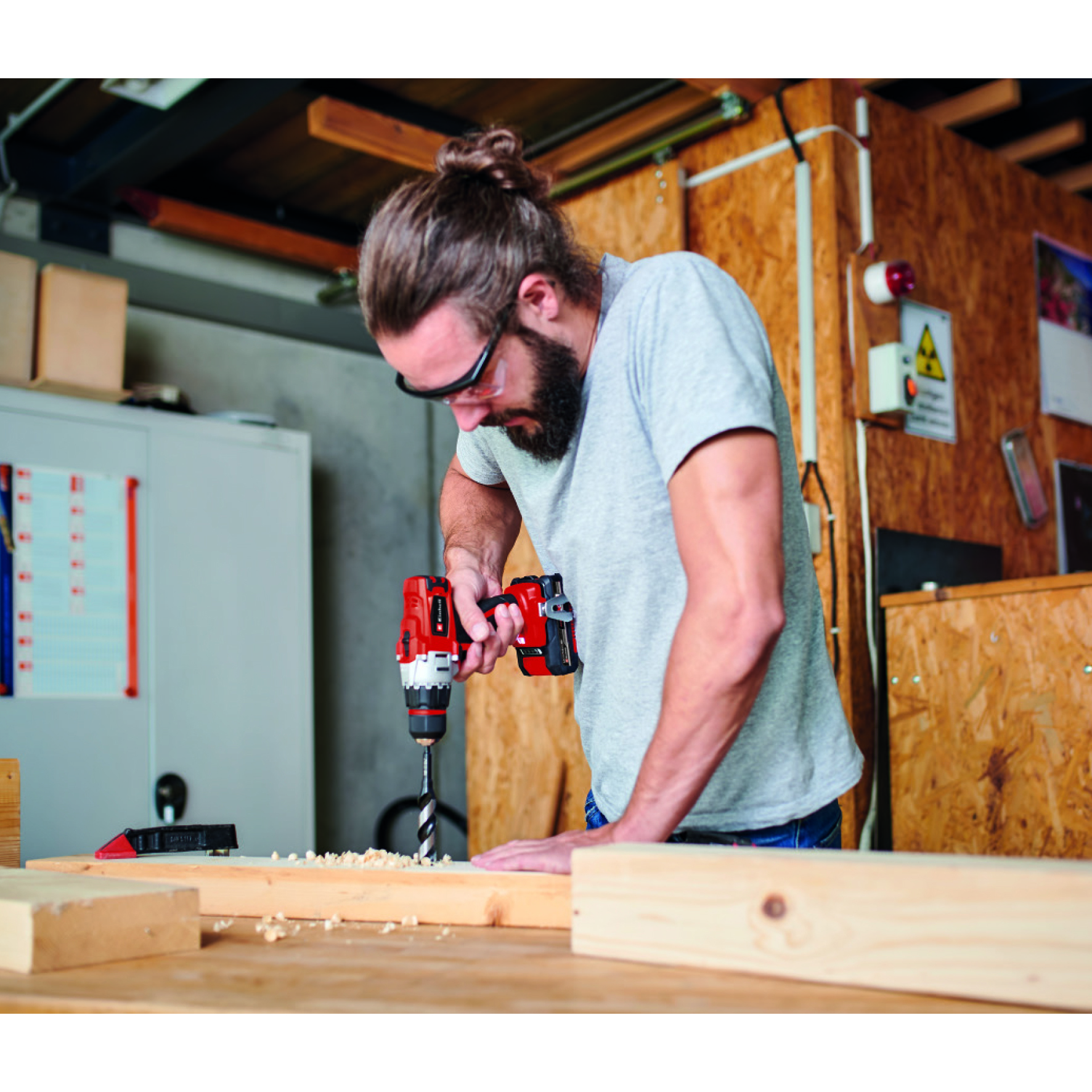 Skruvdragare Einhell TE-CD 18/2 Li KIT