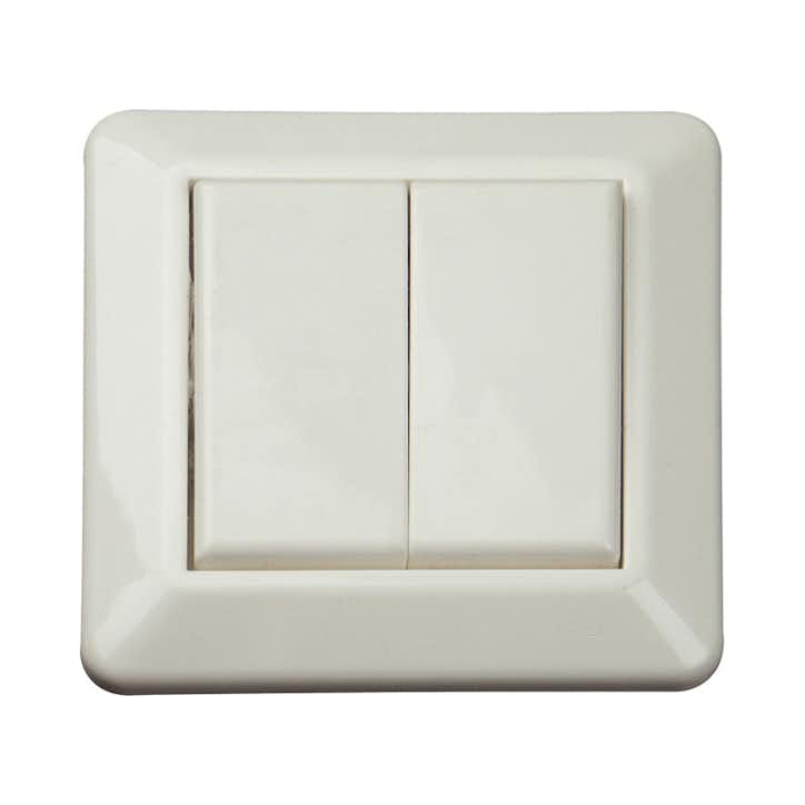 Strömbrytare garderobsdörr Strömbrytare garderobsdörr