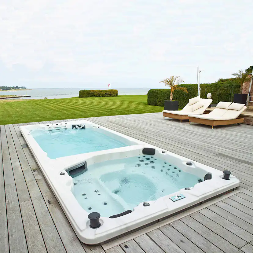 Swimspa DenForm 6M