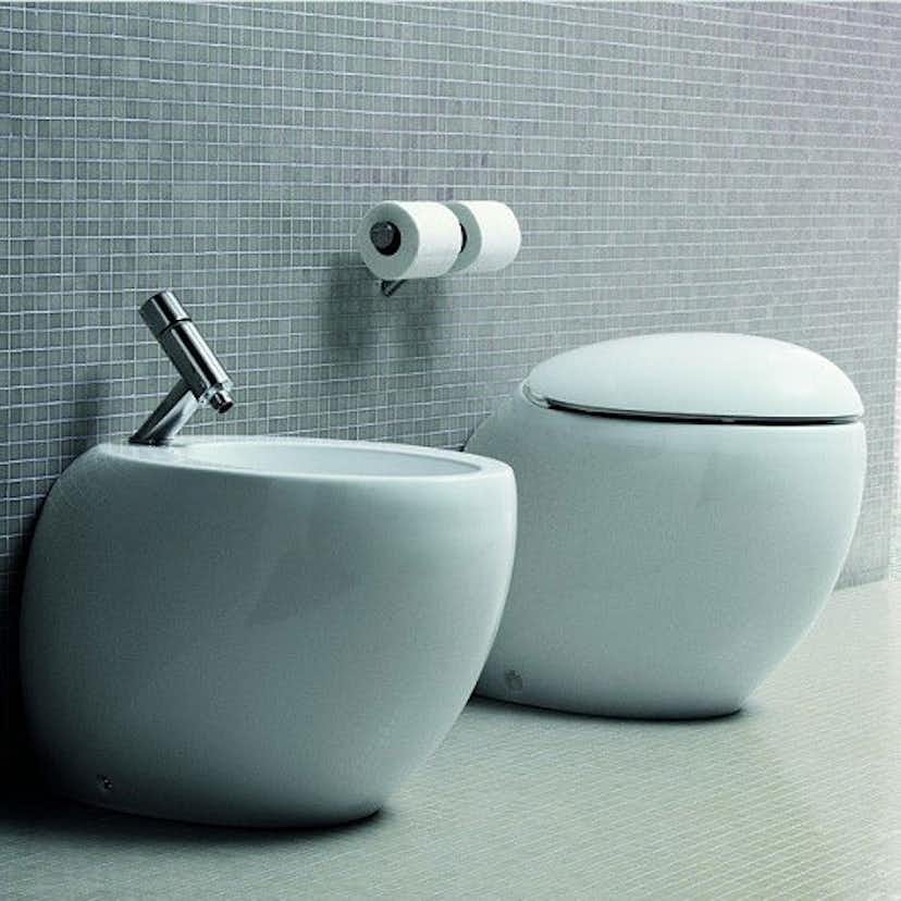 Alessi Toalett () Alessi Toalett
