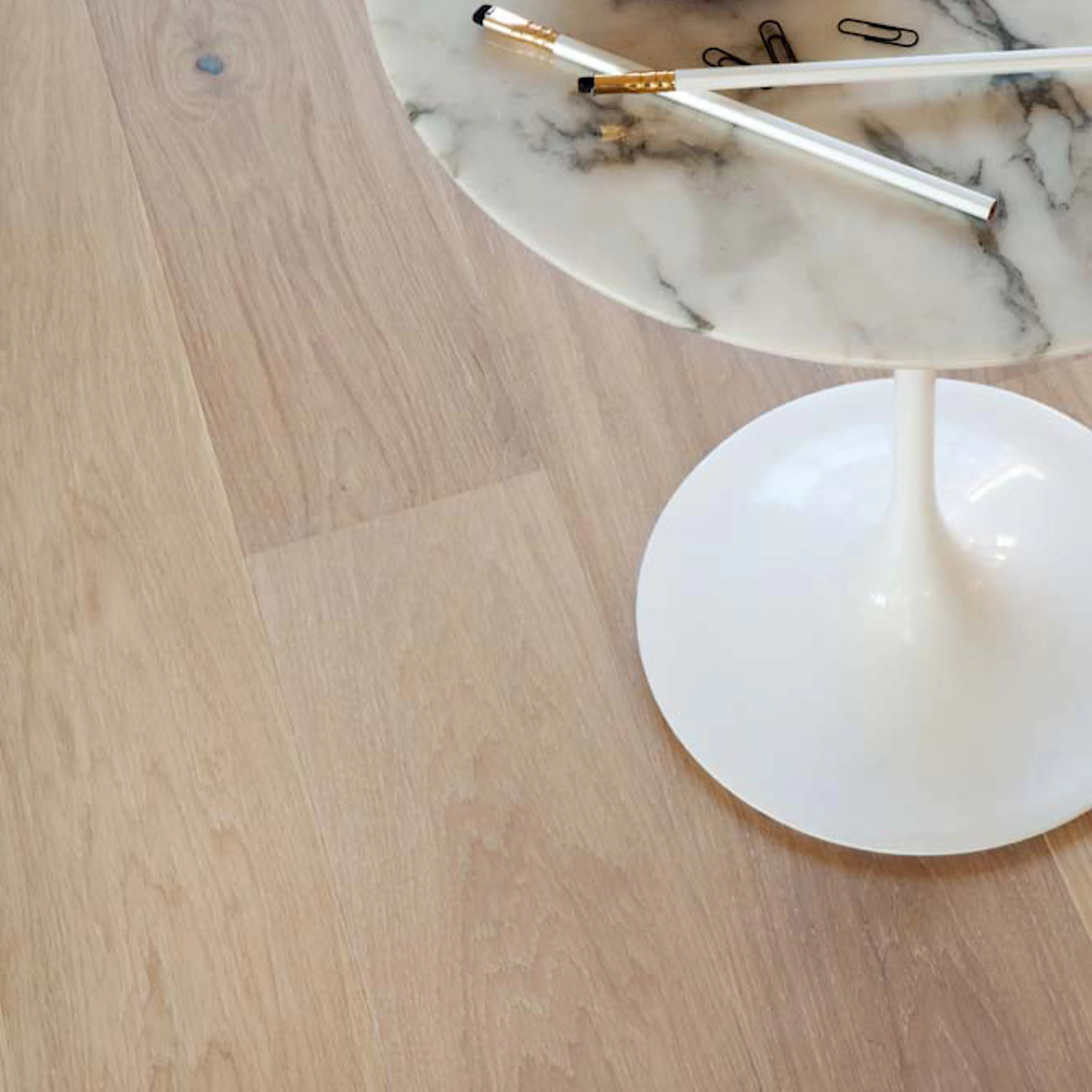 Parkettgolv Tarkett Shade Ek Satin White Plank Hårdvaxoljad