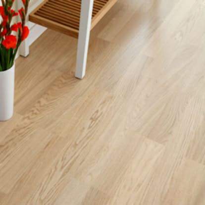 Vitlaserad ek golv Vitlaserad ek golv