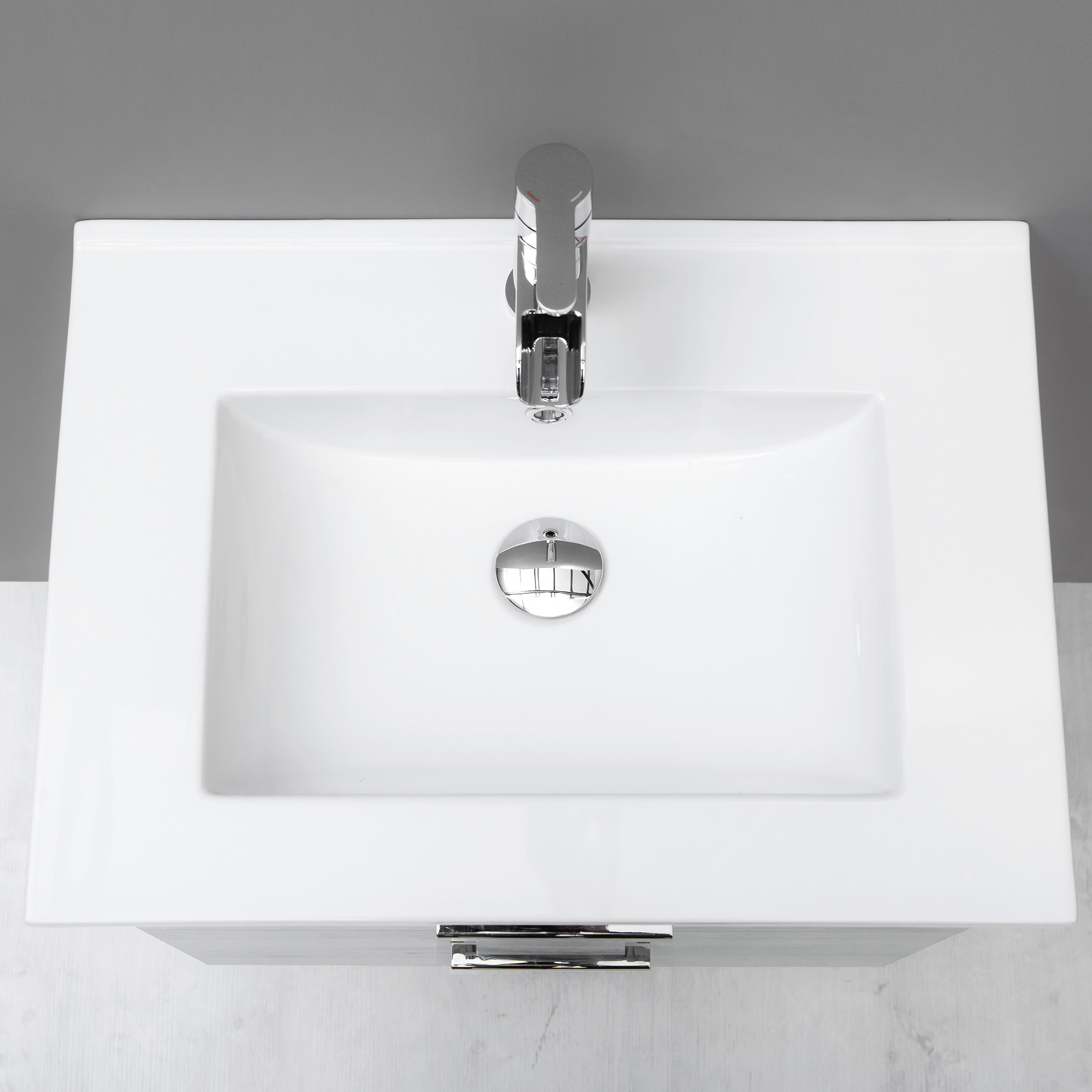 Möbelpaket 4AQUA Slim 60 med Tvättställ och Spegel Aura LED