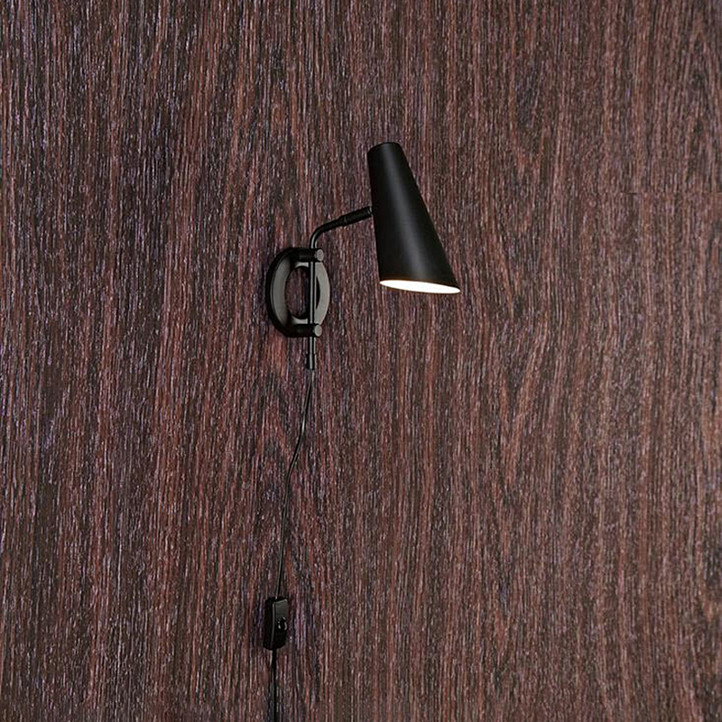 Vägglampa Markslöjd Cal