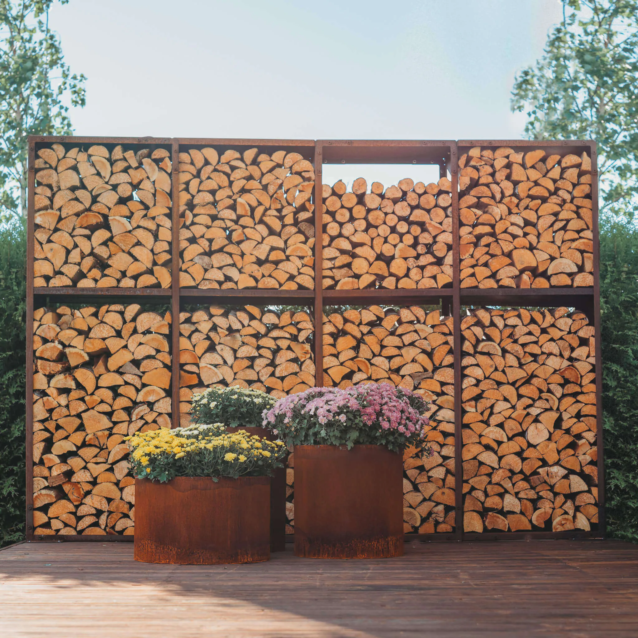 Vedförvaring GrillSymbol Wall XL Cortenstål Vedhylla